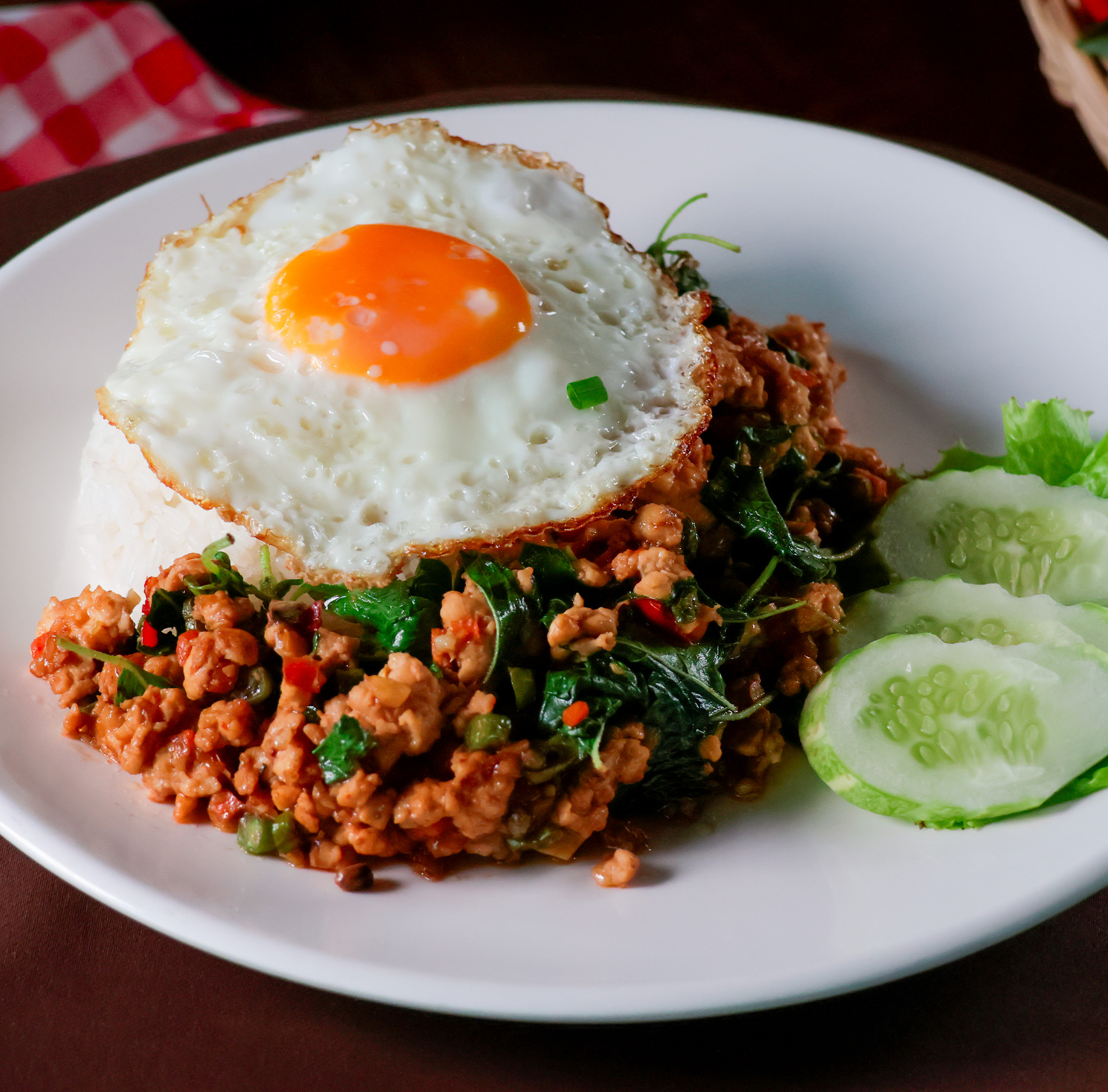 Stir-Fried Chicken spicy herbs